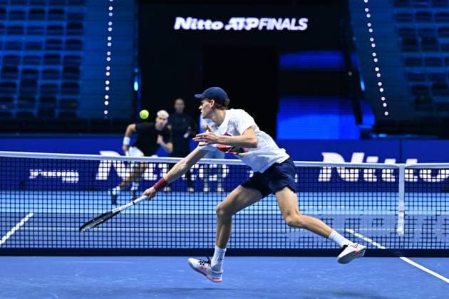 2025 Nitto ATP, Tennis Herren Finals - Practice Day - Turin Carlos Alcaraz (ESP) with Jannik Sinner (ITA) during practice at the 2025 Nitto ATP Finals in Turin, Italy on November 7, 2025. Photo by Corinne Dubreuil ABACAPRESS.COM Turin Italy  Copyright: xDubreuilxCorinne ABACAx