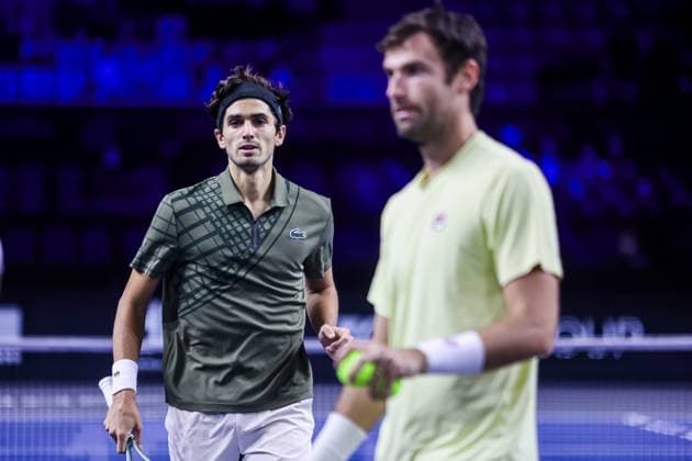 Moselle Open : tournoi de tennis, à Metz PHOTOPQR LE REPUBLICAIN LORRAIN Hugo AZMANI ; Metz ; 07 11 2025 ; Moselle Open : 22e édition du tournoi de tennis, aux Arènes, à Metz; Quentin Halys (FRA) et Pierre-Hugues Herbert (FRA), lors de leur match en demi-finale double contre Sander Arends et Luke Johnson Metz Moselle Lorraine France  Copyright: xPHOTOPQR LExREPUBLICAINxLORRAIN xHugoxAZMANIx 20251107RBL2394 20251107RBL2394