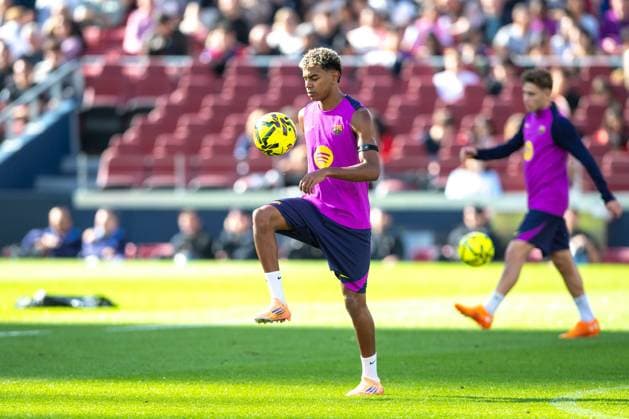 Open training session at the Nou Spotify Camp Nou Barcelona November 7, 2025 Nou Spotify Camp Nou November 7 ,2025 Lamine Yamal (10) of FC Barcelona, Barca during the open training session at the Nou Spotify Camp Nou Barcelona ESP Copyright: xS.xRosx