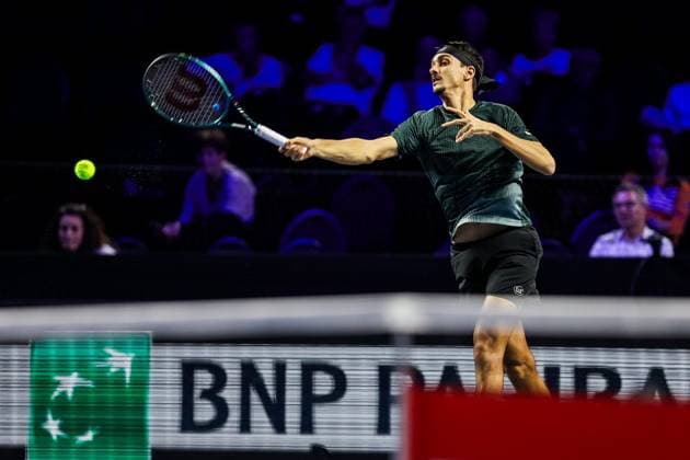 Moselle Open : tournoi de tennis, à Metz PHOTOPQR LE REPUBLICAIN LORRAIN Hugo AZMANI ; Metz ; 07 11 2025 ; Moselle Open : 22e édition du tournoi de tennis, aux Arènes, à Metz; Lorenzo Sonego (ITA), lors de son match en demi-finale contre Cameron Norrie Moselle Open Metz Moselle Lorraine France  Copyright: xPHOTOPQR LExREPUBLICAINxLORRAIN xHugoxAZMANIx 20251107RBL2796 20251107RBL2796