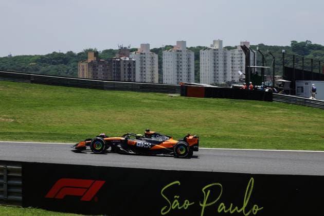 F1 - SAO PAULO GRAND PRIX 2025 04 NORRIS Lando (gbr), McLaren F1 Team MCL39, action during the 2025 Formula 1 Grande Premio de Sao Paulo, 2025 Sao Paulo Grand Prix, 21th round of the 2025 FIA Formula One World Championship, WM, Weltmeisterschaft from November 7 to 9, 2025 on the Interlagos, in Sao Paulo, Brazil - Sao PauloBrazil  Copyright: xDPPIx