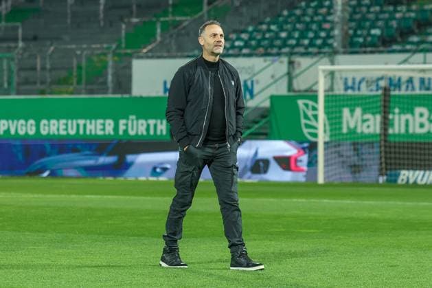 Cheftrainer Alexander Ende (SC Preussen Muenster 06), SpVgg Greuther Fuerth vs. SC Preussen Muenster, Fussball, Maenner, DFL, 2. Bundesliga, Saison 2025 2026, Sportpark Ronhof Thomas Sommer, 12. Spieltag, 07.11.2025 Fuerth Bayern Deutschland *** Head coach Alexander Ende SC Preussen Muenster 06 , SpVgg Greuther Fuerth vs SC Preussen Muenster, Football, Men, DFL, 2 Bundesliga, Season 2025 2026, Sportpark Ronhof Thomas Sommer, Matchday 12, 07 11 2025 Fuerth Bayern Germany Copyright: xkolbert-press MartinxAgüerax