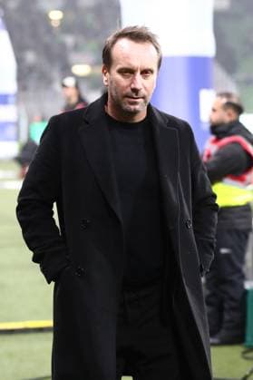 07.11.2025, xmohx, Fussball 1.Bundesliga, SV Werder Bremen - VfL Wolfsburg v.l. Yannick Sebastian Schindzielorz, Sportdirektor (VfL Wolfsburg) (DFL DFB REGULATIONS PROHIBIT ANY USE OF PHOTOGRAPHS as IMAGE SEQUENCES and or QUASI-VIDEO) Bremen