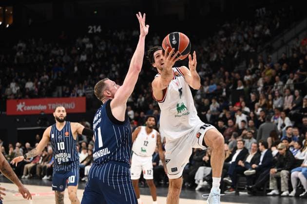 Leandro Bolmaro Efes Istanbul - EA7 Emporio Armani Olimpia Milano EuroLeague 2025-26 Istanbul, 07 11 2025 Foto M.Ceretti Ciamillo-Castoria Istanbul  Copyright: xMassimoxCerettix