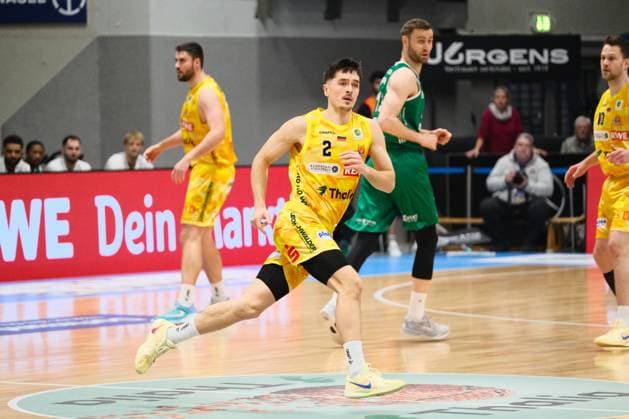 ProA - Phoenix Hagen vs. EPG Baskets Kobelnz; Hagen; 7.11.2025 Dennis Nawrocki (Phoenix Hagen, 2, Guard) Copyright: xBEAUTIFULxSPORTS Piepenstockx