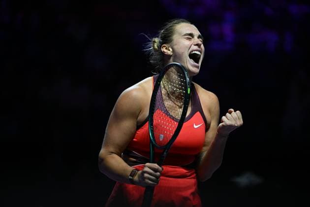 Aryna Sabalenka v Amanda Anisimova - 2025 WTA, Tennis Damen Finals RIYADH, SAUDI ARABIA - NOVEMBER 7: Aryna Sabalenka reacts during her match against Amanda Anisimova (not seen) of the United States in the second semifinal on Day 7 of the 2025 WTA Finals, part of the Hologic WTA Tour, at King Saud University Indoor Arena in Riyadh, Saudi Arabia, on November 7, 2025. Artur Widak Anadolu Riyadh Saudi Arabia. Editorial use only. Please get in touch for any other usage.  Copyright: x2025xAnadoluxArturxWidakx