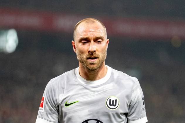 Deutschland, Fussball, 1. Bundesliga, 10. Spieltag, 2025 2026, Werder Bremen - VfL Wolfsburg am 07.11. in Bremen (Weserstadion): Christian Eriksen (VfL Wolfsburg 24) Copyright: xSvenxHeidmannx
