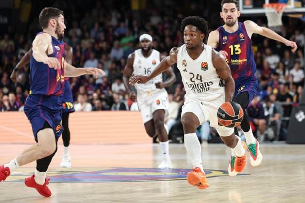 November 7, 2025, Barcelona, Barcelona, Spain: Andres Feliz of Real Madrid in action during the EuroLeague Regular Season Round 9 match played between FC Barcelona, Barca and Real Madrid at Palau Blaugrana on November 07, 2025 in Barcelona, Spain. Barcelona Spain - ZUMAa181 20251107_zaa_a181_175 Copyright: xJavierxBorregox