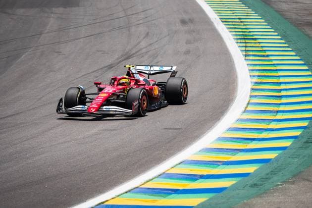 Formula?1?MSC?Cruises?Grande?Prêmio?de?São?Paulo?2025 Gabriela Testa OVERTAKE MAXPPP - São?Paulo 07 11 2025 44 HAMILTON Lewis (gbr), Scuderia Ferrari HP, action at the Formula 1 MSC Cruises Grande Prêmio de São Paulo 2025, the 21st round of the 2025 FIA Formula 1 World Championship, WM, Weltmeisterschaft at the Autódromo José Carlos Pace in São Paulo, interlaces, Brazil, from 6 to 9 November 2025 São?Paulo Autódromo José?Carlos?Pace, Interlagos Brazil  Copyright: xOVERTAKE MAXPPPxGabrielaxTestax OVT202511073917 OVT202511073917