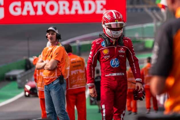 Formula?1?MSC?Cruises?Grande?Prêmio?de?São?Paulo?2025 Remy Midez OVERTAKE MAXPPP - São?Paulo 07 11 2025 16 LECLERC Charles (mon), Scuderia Ferrari HP, portrait, parc ferme at the Formula 1 MSC Cruises Grande Prêmio de São Paulo 2025, the 21st round of the 2025 FIA Formula 1 World Championship, WM, Weltmeisterschaft at the Autódromo José Carlos Pace in São Paulo, interlaces, Brazil, from 6 to 9 November 2025 São?Paulo Autódromo José?Carlos?Pace, Interlagos Brazil Copyright: xOVERTAKE MAXPPPxRemyxMidezx OVT202511073976 OVT202511073976