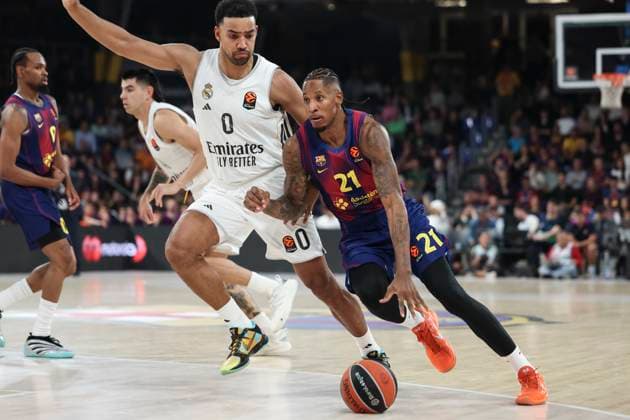 November 7, 2025, Barcelona, Barcelona, Spain: Will Clyburn of FC Barcelona, Barca in action during the EuroLeague Regular Season Round 9 match played between FC Barcelona and Real Madrid at Palau Blaugrana on November 07, 2025 in Barcelona, Spain. Barcelona Spain - ZUMAa181 20251107_zaa_a181_212 Copyright: xJavierxBorregox
