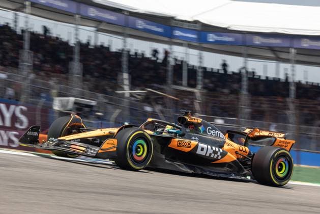 Formula 1 MSC Cruises Grande Premio de Sao Paulo 2025 07.11.2025, Autodromo Jose Carlos Pace, Interlagos, Formula 1 MSC Cruises Grande Premio de Sao Paulo 2025 , im Bild Oscar Piastri (AUS), McLaren F1 Team