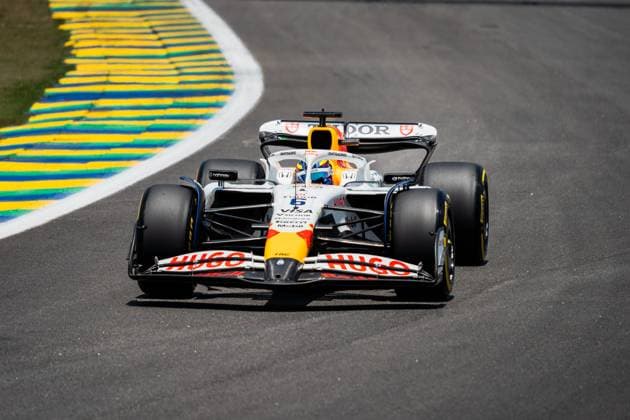 Formula?1?MSC?Cruises?Grande?Prêmio?de?São?Paulo?2025 Gabriela Testa OVERTAKE MAXPPP - São?Paulo 07 11 2025 06 HADJAR Isack (fra), Visa Cash APP Racing Bulls, action at the Formula 1 MSC Cruises Grande Prêmio de São Paulo 2025, the 21st round of the 2025 FIA Formula 1 World Championship, WM, Weltmeisterschaft at the Autódromo José Carlos Pace in São Paulo, interlaces, Brazil, from 6 to 9 November 2025 São?Paulo Autódromo José?Carlos?Pace, Interlagos Brazil  Copyright: xOVERTAKE MAXPPPxGabrielaxTestax OVT202511074258 OVT202511074258