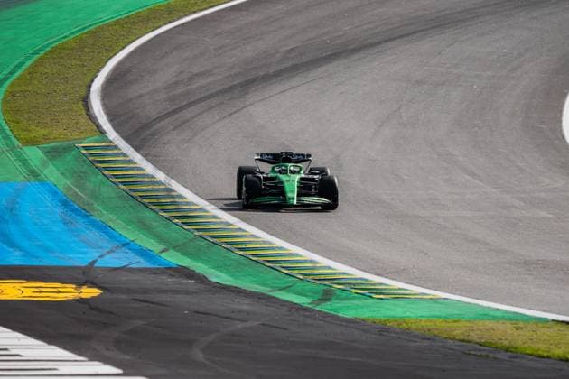 Formula?1?MSC?Cruises?Grande?Prêmio?de?São?Paulo?2025 Gabriela Testa OVERTAKE MAXPPP - São?Paulo 07 11 2025 27 HULKENBERG Nico (ger), Stake F1 Team KICK Sauber, action at the Formula 1 MSC Cruises Grande Prêmio de São Paulo 2025, the 21st round of the 2025 FIA Formula 1 World Championship, WM, Weltmeisterschaft at the Autódromo José Carlos Pace in São Paulo, interlaces, Brazil, from 6 to 9 November 2025 São?Paulo Autódromo José?Carlos?Pace, Interlagos Brazil  Copyright: xOVERTAKE MAXPPPxGabrielaxTestax OVT202511084505 OVT202511084505