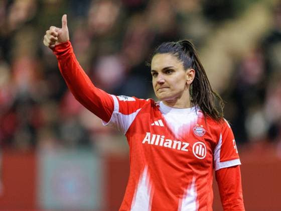 Bayerns 9 Jovana DAMNJANOVIC. Frauenfussball: Muenchen - Berlin 4:0. Frauen - Fußball - Bundesliga, FC Bayern München - 1. FC Union Berlin, 10.Spieltag, Saison 2025-2026, am 7.11.2025 in Muenchen, F C B A Y E R N C A M P U S, Deutschland. Quelle Copyright Credit : Oryk HAIST