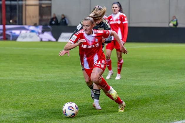 Georgia Stanway (FC Bayern Muenchen Frauen, 31) GER, FC Bayern Muenchen Frauen vs. 1. FC Union Berlin, Fussball, Google Pixel Frauen-Bundesliga, 10. Spieltag, Saison 2025 2026, 07.11.2025. (DFL DFB REGULATIONS PROHIBIT ANY USE OF PHOTOGRAPHS as IMAGE SEQUENCES and or QUASI-VIDEO). GER, FC Bayern Muenchen Frauen vs. 1. FC Union Berlin, Fussball, Google Pixel Frauen-Bundesliga, 10. Spieltag, Saison 2025 2026, 07.11.2025. Muenchen Copyright: xEibner-Pressefoto HeikexFeinerx EP_HFR