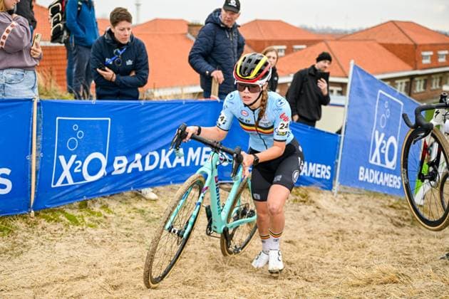 2025 UEC Cyclo-Cross EC - Women Juniors MIDDELKERKE, BELGIUM - NOVEMBER 08 : Peeters Zita (BEL) in action during the 2025 UEC Cyclo-Cross European Championships for Women Juniors on November 08, 2025 in Middelkerke, Belgium, 08 11 2025 Middelkerke Belgium  Copyright: xNicoxVereeckenx