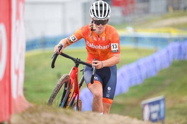 2025 UEC Cyclo-Cross EC - Women Juniors MIDDELKERKE, BELGIUM - NOVEMBER 08 : Jochems Nynke (NLD) in action during the 2025 UEC Cyclo-Cross European Championships for Women Juniors on November 08, 2025 in Middelkerke, Belgium, 08 11 2025 Middelkerke Belgium  Copyright: xNicoxVereeckenx