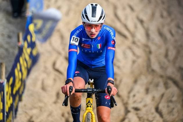 2025 UEC Cyclo-Cross EC - Women Juniors MIDDELKERKE, BELGIUM - NOVEMBER 08 : Pellizotti Elisa (ITA) in action during the 2025 UEC Cyclo-Cross European Championships for Women Juniors on November 08, 2025 in Middelkerke, Belgium, 08 11 2025 Middelkerke Belgium  Copyright: xNicoxVereeckenx