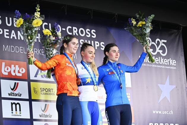 Dutch Nynke Jochems, Czech Barbora Bukovska and Italian Nicole Azzetti celebrate on the podium after the junior women race at the UEC Cyclocross European Championships, Saturday 08 November 2025, in Middelkerke. JASPERxJACOBS  x140145741x