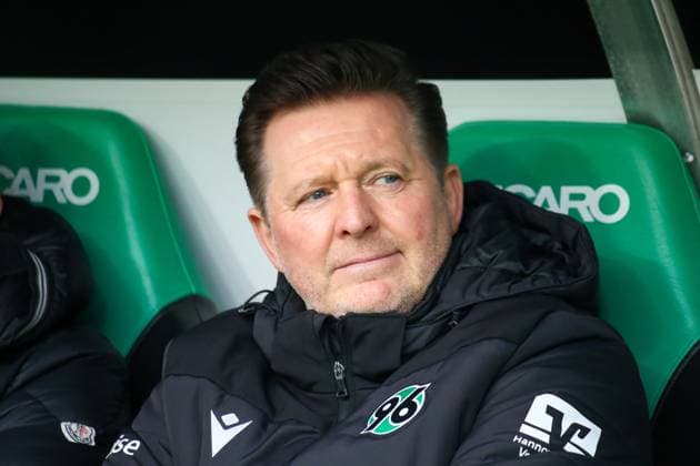Deutschland: Fussball 2.Bundesliga 2025 26, 12. Spieltag - Hannover 96 vs SV Darmstadt 98 - Heinz von Heiden Arena Stadion (Hannover): Christian Titz (Trainer, Hannover 96) Hannover