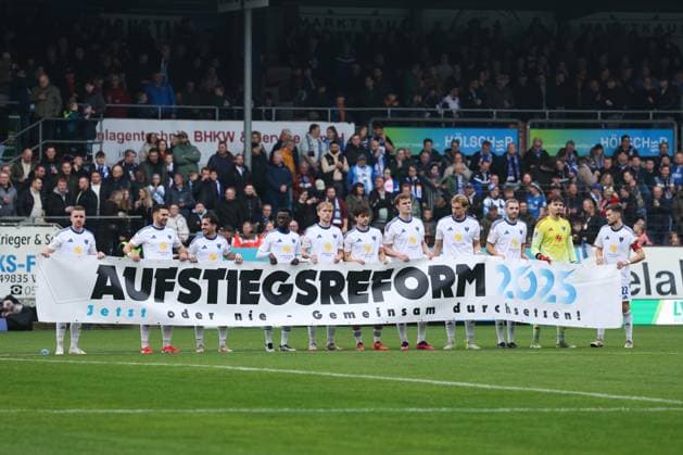 08.11.2025, Fussball, Herren, Regionalliga Nord, 18. Spieltag, SV Meppen - BSV Kickers Emden Aufstiegsreform 2025