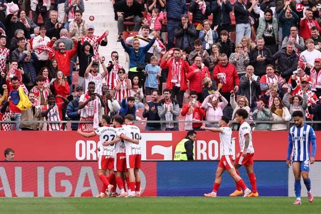 November 8, 2025, Girona, Girona, SPAIN: Viktor Tsygankov of Girona FC celebrates a goal with teammates during the Spanish league, La Liga EA Sports, football match played between Girona FC and Deportivo Alaves at Montilivi stadium on November 08, 2025 in Girona, Spain. Girona SPAIN - ZUMAa181 20251108_zaa_a181_091 Copyright: xJavierxBorregox