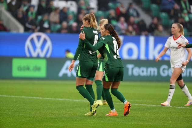 VfL - Frankfurt, BL Frauen Wolfsburg, 08.11.2025, FUßBALL - VfL Wolfsburg vs. Eintracht Frankfurt, Google Pixel Frauen-Bundesliga, Saison 2025 26. Janina Minge (VfL Wolfsburg) verschießt Elfmeter Wolfsburg