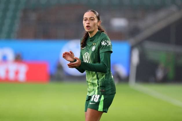 VfL - Frankfurt, BL Frauen Wolfsburg, 08.11.2025, FUßBALL - VfL Wolfsburg vs. Eintracht Frankfurt, Google Pixel Frauen-Bundesliga, Saison 2025 26. Kessya Bussy (VfL Wolfsburg) Wolfsburg