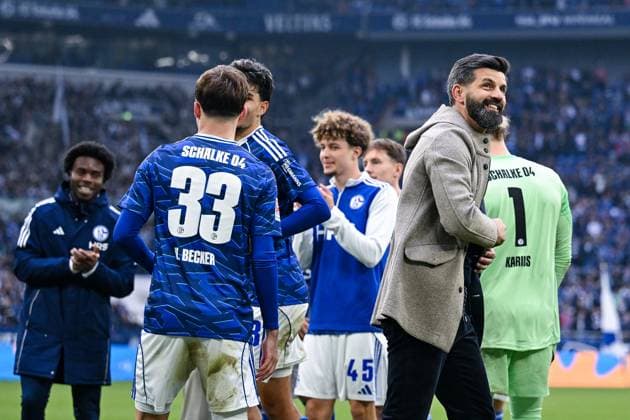 08.11.2025, Fussball, 2. Bundesliga, Saison 2025 2026, 12. Spieltag, FC Schalke 04 - SV Elversberg, Trainer Miron Muslic (FC Schalke 04) xRHR-FOTO YYx Copyright: KROEGER RHR-FOTOx RHR-FOTO YY