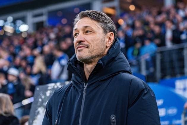 08.11.2025, Hamburger SV vs. Borussia Dortmund, 1. Bundesliga, 10. Spieltag Niko Kovac (Borussia Dortmund, Trainer) Wichtiger Hinweis: Gemaess den Vorgaben der DFL Deutsche Fussball Liga bzw. des DFB Deutscher Fussball-Bund ist es untersagt, in dem Stadion und oder vom Spiel angefertigte Fotoaufnahmen in Form von Sequenzbildern und oder videoaehnlichen Fotostrecken zu verwerten Copyright: xBahhoxKarax