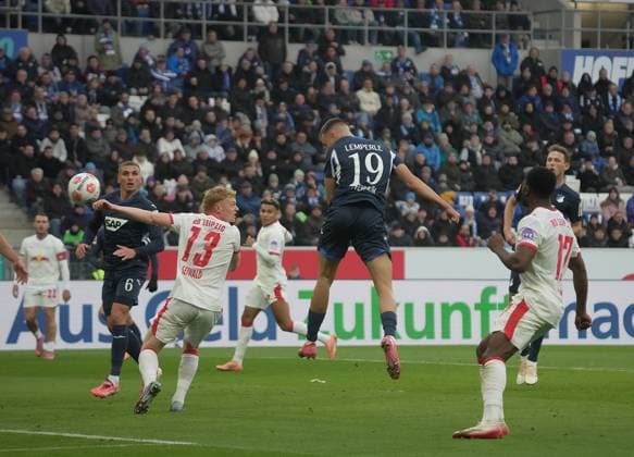 GER, 1.FBL, TSG Hoffenheim vs RB Leibzig 08.11.2025, PreZero Arena, Sinsheim, GER, 1.FBL, TSG Hoffenheim vs RB Leibzig , im Bild Tim Lemperle (Hoffenheim) erzielt das Tor zum 2:1. DFL regulations prohibit any use of photographs as image sequences and or quasi-video.
