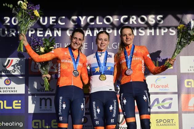 2025 UEC Cyclo-Cross EC - Women Elite MIDDELKERKE, BELGIUM - NOVEMBER 08 : Van Alphen Aniek (NED), Brand Lucinda (NED), Van Der Heijden Inge (NED) on the podium during the 2025 UEC Cyclo-Cross European Championships for Women Elite on November 08, 2025 in Middelkerke, Belgium, 08 11 2025 Middelkerke Belgium  Copyright: xNicoxVereeckenx
