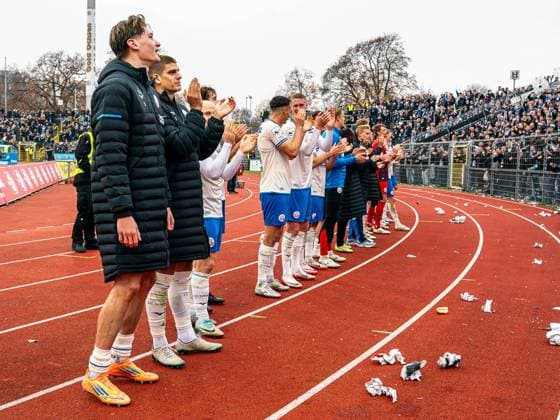 GER, SSV Ulm 1846 vs. FC Hansa Rostock, Fussball, 3. Liga, Spielzeit 2025 2026, 08.11.2025, DFB DFL regulations prohibit any use of photographs as image sequences and or quasi-video. GER, SSV Ulm 1846 vs. FC Hansa Rostock, Fussball, 3. Liga, Spielzeit 2025 2026, 08.11.2025 Ulm Copyright: xMichaelxSchmidt Eibner-Pressefotx EP_MST