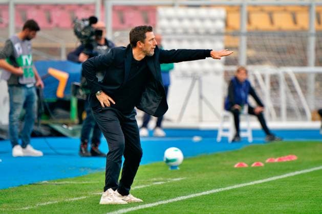 coach Eusebio Di Francesco of US Lecce during US Lecce vs Hellas Verona FC, Italian soccer Serie A match in Lecce, Italy, November 08 2025  Copyright: xEmmanuelexMastrodonato IPAxSportx xipa-agency.netx xx IPA_67692400 IPA_Agency_IPA67692400