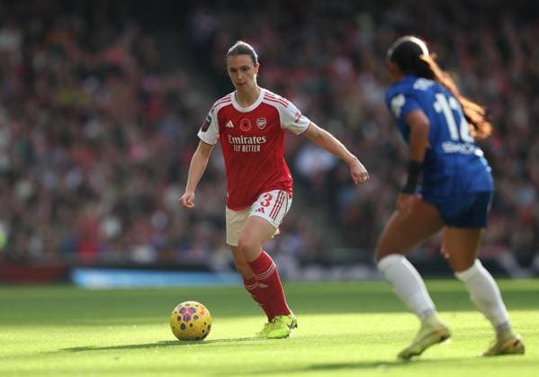 . - Arsenal Women v Chelsea Women, Women™s Super League, Emirates Stadium, London, England. - 8th November 2025. (C) Daniel Weir Crystal Pix Lotte Wubben-Moy of Arsenal Women. - Arsenal Women v Chelsea Women, Women™s Super League, Emirates Stadium, London, England. - 8th November 2025. (C) Daniel Weir Crystal Pix London Emirates Stadium England Copyright: xDanielxWeirx CP_Arsenal_Women_Chelsea_Women_081125_DW47