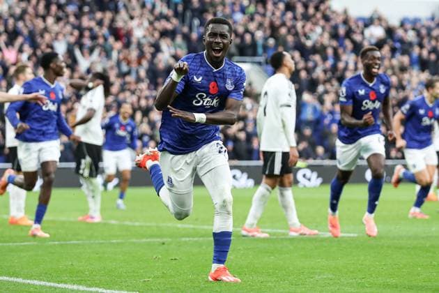 Premier League Everton v Fulham Idrissa Gueye of Everton scores and celebrates goal to make it 1-0 during the Premier League match Everton vs Fulham at Hill Dickinson Stadium, Liverpool, United Kingdom, 8th November 2025 (Photo by Jorge Horsted News Images) Liverpool Hill Dickinson Stadium Merseyside United Kingdom Copyright: xJorgexHorsted NewsxImagesx