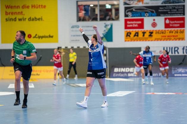 HSG Blomberg-Lippe (GER) vs. Valur Reykjavik (ISL), Handball, EHF European League Frauen, Qualifikationsrunde 3, 08.11.2025, Saision 2025 2026, Blomberg Diana Magnusdottir (HSG Blomberg-Lippe, 07) jubelt nach einem Tor Blomberg Sporthalle an der Ulmenallee Deutschland