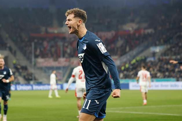 v.l.n.r.: Fisnik Asllani (TSG Hoffenheim, 11) Jubel nach dem Tor zum 3:1, jubelnd, bejubelt, jubelt, jubeln, Cheers after the goal, cheering, celebrated, cheers, cheering, emotions 08.11.2025, Fussball, Bundesliga, TSG Hoffenheim - RB Leipzig, GER, Sinnsheim, PreZero Arena, DFL REGULATIONS PROHIBIT ANY USE OF PHOTOGRAPHS AS IMAGE SEQUENCES AND OR QUASI-VIDEO. Copyright: HMBxMedia xHeikoxBecker