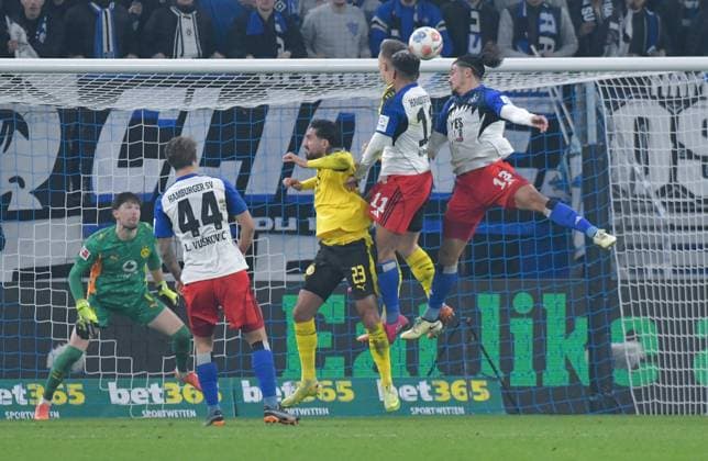 08.11.2025, xblx, Fussball 1.Bundesliga, Hamburger SV - Borussia Dortmund v.l. Ransford-Yeboah Königsdoerffer Koenigsdoerffer (Hamburg, HSV, Hamburger SV), Goal scored, Tor zum 1:1 (DFL DFB REGULATIONS PROHIBIT ANY USE OF PHOTOGRAPHS as IMAGE SEQUENCES and or QUASI-VIDEO) Hamburg