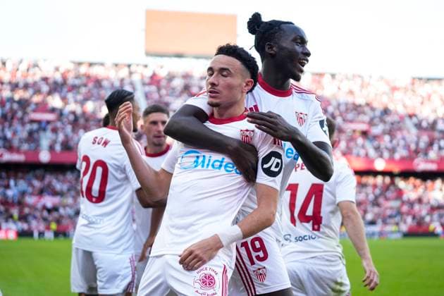 November 8, 2025, Sevilla, Sevilla, SPAIN: Ruben Vargas of Sevilla FC celebrates a goal during the Spanish league, LaLiga EA Sports, football match played between Sevilla FC and CA Osasuna at Ramon Sanchez-Pizjuan stadium on November 8, 2025, in Sevilla, Spain. Sevilla SPAIN - ZUMAa181 20251108_zaa_a181_175 Copyright: xJoaquinxCorcherox