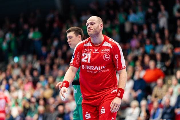 Arnar Freyr Arnarsson (MT Melsungen, 21) ist enttaeuscht unzufrieden GER, GWD Minden vs. MT Melsungen, Handball, 1. Bundesliga, 11. Spieltag, Spielzeit 2025 2026, 08.11.2025 GER, GWD Minden vs. MT Melsungen, Handball, 1. Bundesliga, 11. Spieltag, Spielzeit 2025 2026, 08.11.2025 Luebbecke Copyright: xEibner-Pressefoto JanxRollingerx EP_JSK