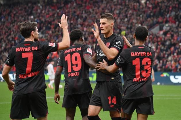 Jubel Leverkusen, v.li., Jonas Hofmann (Bayer 04 Leverkusen), Ernest Poku (Bayer 04 Leverkusen), Patrik Schick (Bayer 04 Leverkusen), Arthur (Bayer 04 Leverkusen) 08.11.2025, Fussball 1. Bundesliga, Saison 2025 2026, 10. Spieltag, Bayer 04 Leverkusen - 1. FC Heidenheim 6:0 DFL regulations prohibit any use of photographs as image sequences and or quasi-video Leverkusen BayArena Nordrhein Westfalen Deutschland