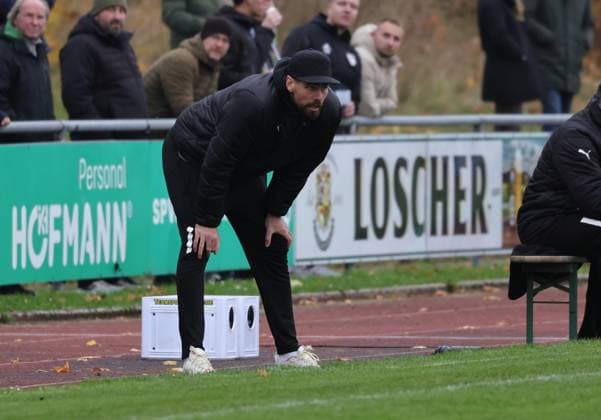 08.11.2025 - Fussball - Saison 2025 2026 - Regionalliga Bayern - 17. Spieltag: SpVgg Greuther Fürth Fuerth II U23 ( Kleeblatt ) - DJK Vilzing - DaMa - xdaxmax - Thorsten Kirschbaum (Trainer DJK Vilzing )