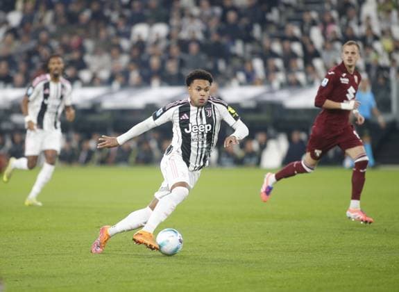 Weston McKennie of Juventus FC during the Italian Serie A, season 20025 26, football match between Juventus FC and Torino FC on 08 November 2025 at Allianz Stadium, Turin, Italy. Photo Nderim Kaceli  Copyright: xNderimxKaceli IPAxSportx xipa-agency.netx xx IPA_67701111 IPA_Agency_IPA67701111