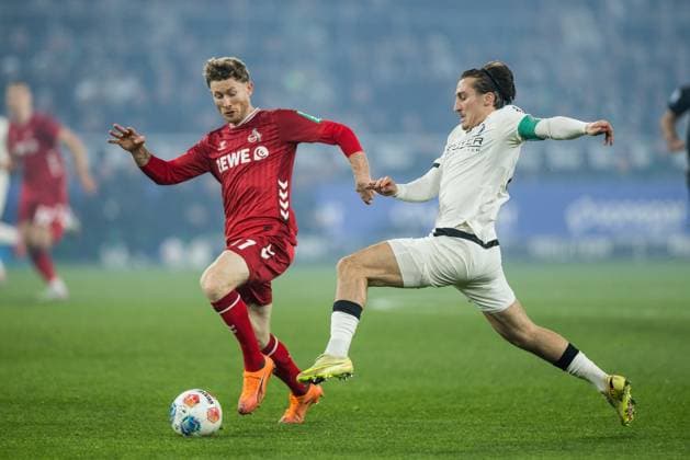 1. Fussball Bundesliga: Borussia Mönchengladbach - 1. FC Köln; 08.11.2025 Zweikampf Florian Kainz (1. FC Köln, 11), Rocco Reitz (Borussia Mönchengladbach, 27) 1. Fussball Bundesliga, Borussia Mönchengladbach - 1. FC Köln, Mönchengladbach, BORUSSIA-PARK am 08.11.2025 DFL REGULATIONS PROHIBIT ANY USE OF PHOTOGRAPHS AS IMAGE SEQUENCES AND OR QUASI-VIDEO. Copyright: xBEAUTIFULxSPORTS Wunderlx