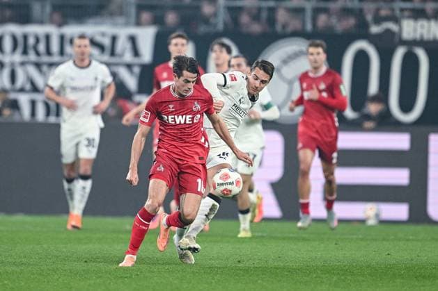 08.11.2025, Fussball, 1. Bundesliga, 11. Spieltag Saison 2025 2026, Borussia Mönchengladbach - 1. FC Köln, Jakub Kaminski (1. FC Köln), Florian Neuhaus (Borussia Mönchengladbach) xRHR-FOTO TKx Copyright: RHR-FOTOx RHR-FOTO TK