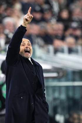 Juventus FC v Torino FC - Serie A Juventus coach Luciano Spalletti gestures during the Serie A football match number 11, Juventus versus Torino, at the Allianz Stadium in Turin, Piedmont, Italy, on November 8, 2025. Turin Italy  Copyright: xMatteoxBottanellix originalFilename:bottanelli-juventus251108_npVm1.jpg