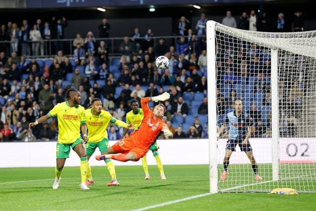 Le Havre v FC Nantes - Ligue 1 McDonald s 2025 2026 06 Chidozie AWAZIEM (fcn) - 98 Kelvin AMIAN (fcn) - 30 Patrik CARLGREN (fcn) during the Ligue 1 McDonald s match between Le Havre and Nantes at Stade Oceane on November 8, 2025 in Le Havre, France. Le Havre France  Copyright: xFEPx 776348193