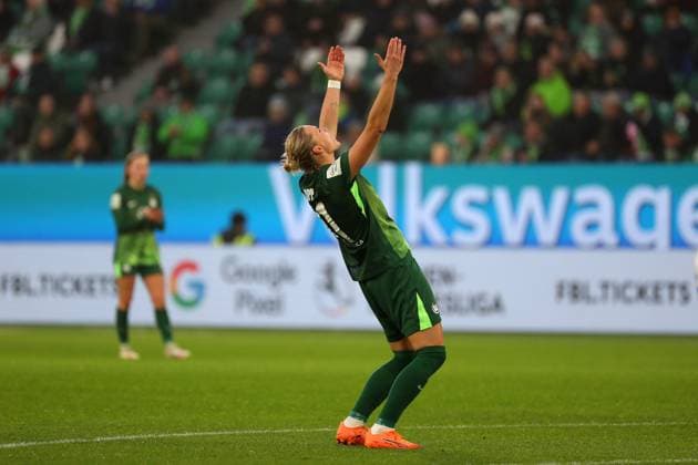 VfL - Frankfurt, BL Frauen Wolfsburg, 08.11.2025, FUßBALL - VfL Wolfsburg vs. Eintracht Frankfurt, Google Pixel Frauen-Bundesliga, Saison 2025 26. Alexandra Popp (VfL Wolfsburg) Wolfsburg